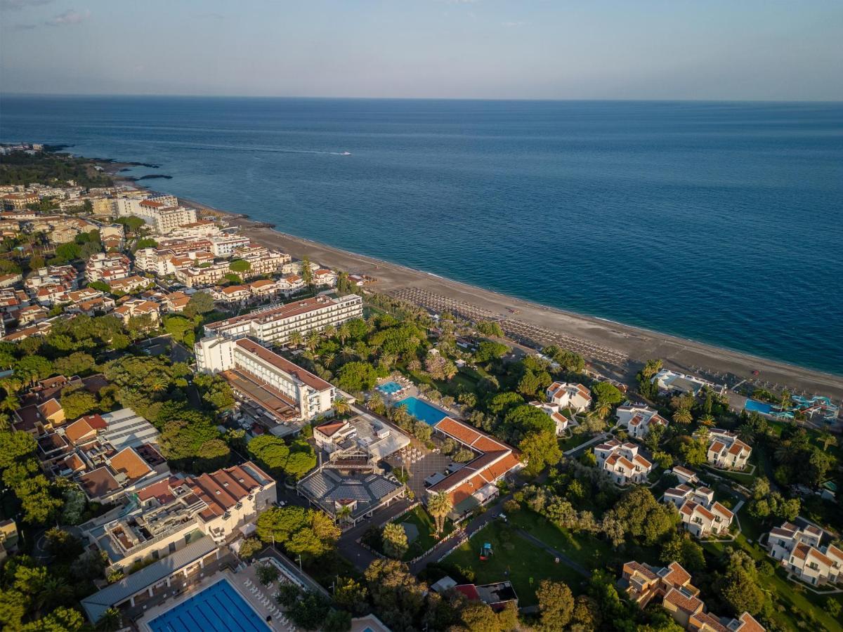 Una Hotels Naxos Beach Sicilia Giardini Naxos Exterior foto