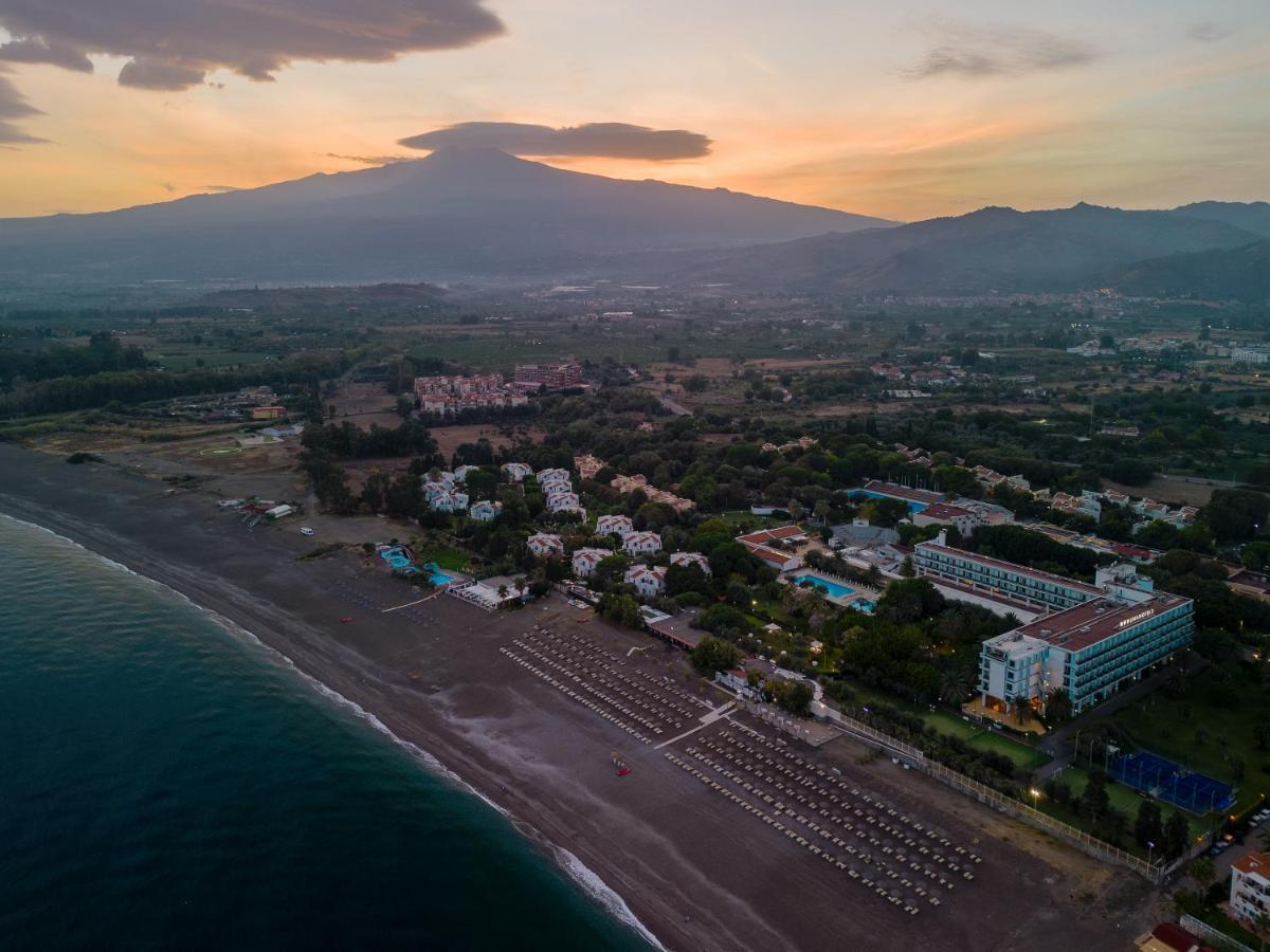 Una Hotels Naxos Beach Sicilia Giardini Naxos Exterior foto