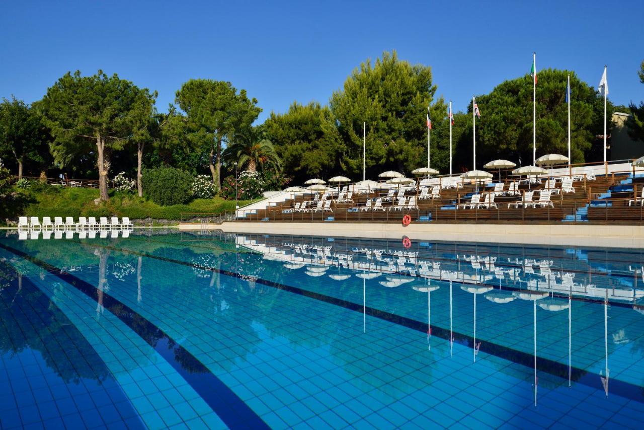 Una Hotels Naxos Beach Sicilia Giardini Naxos Exterior foto